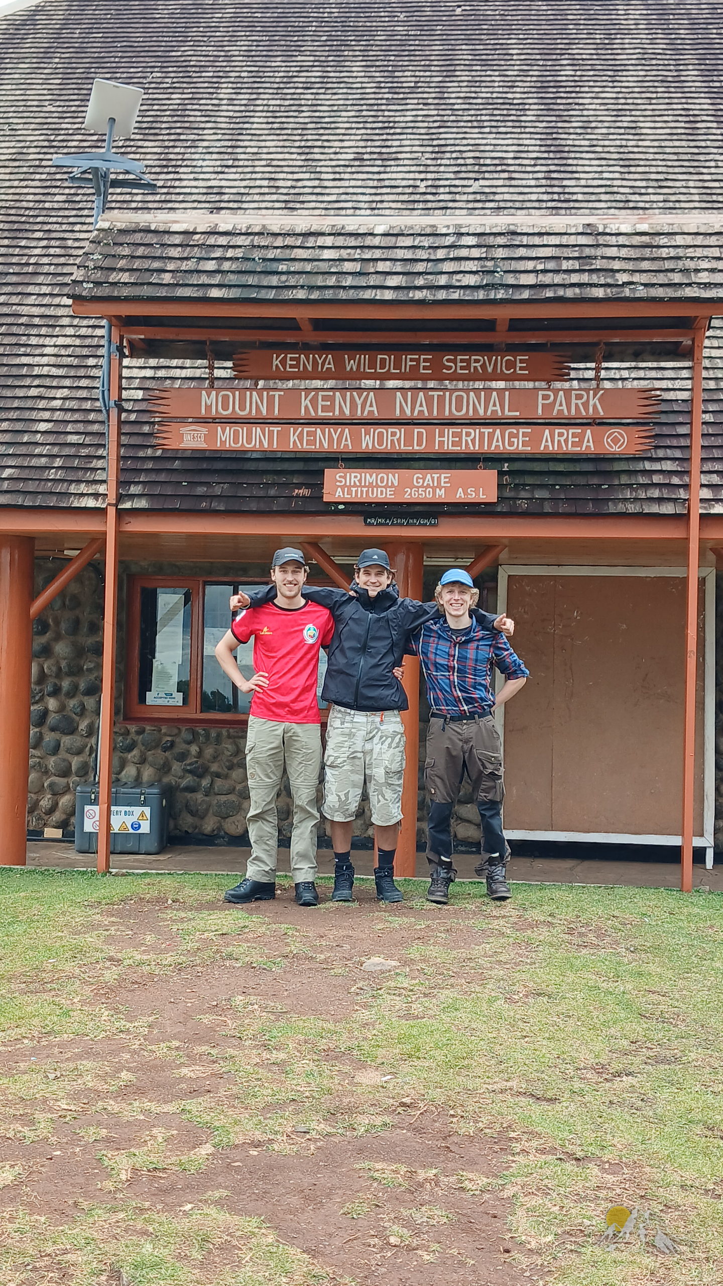 5 day mountkenya group trekking tour Tour Gallery (97) 2